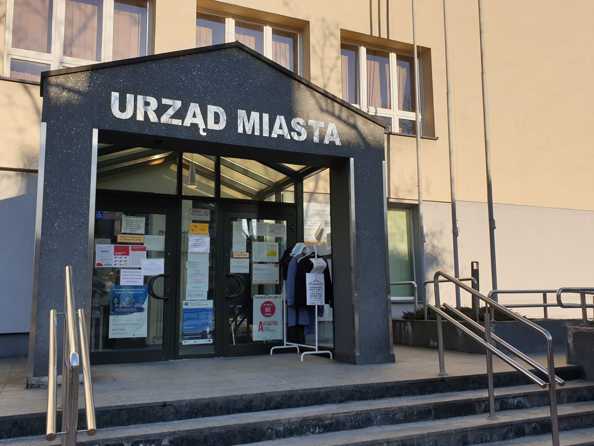 Wejście główne do Urzędu Miasta Mysłowice